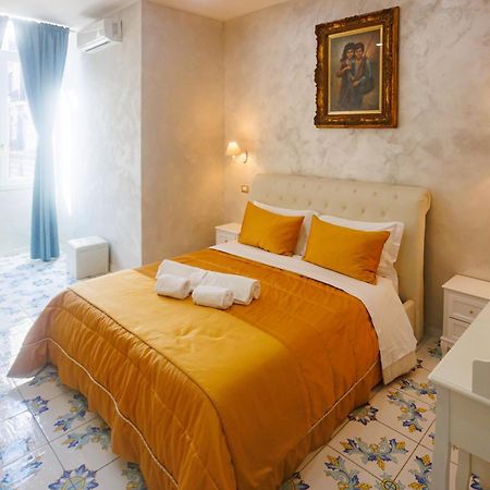Alma Adry Bed & Breakfast Naples Exterior photo